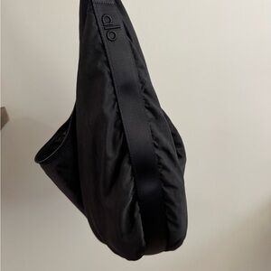 ALO Yoga Black Sling Gym Bag